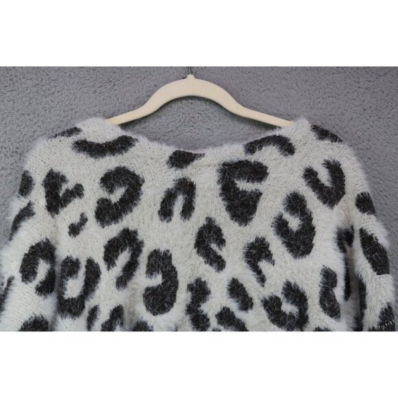 POL Soft 3/4 Sleeve Thick Eyelash Knit Sweater-Size Medium-Fluffy-Oversized - Picture 8 of 8